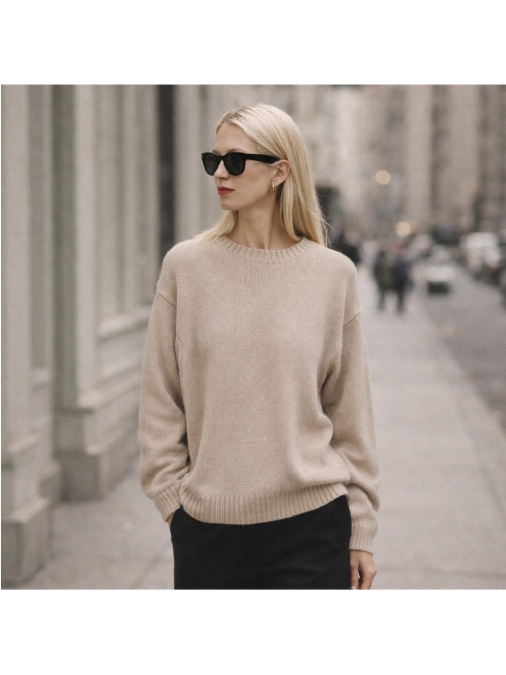 Vintage 90s St John's Bay Beige
Oversized Cotton Neutral Minimalist Sweater Sz M